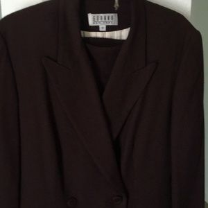 Pant suit